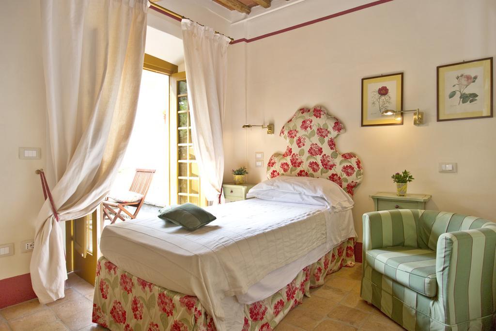 Bertolli Villas Matraia Quarto foto